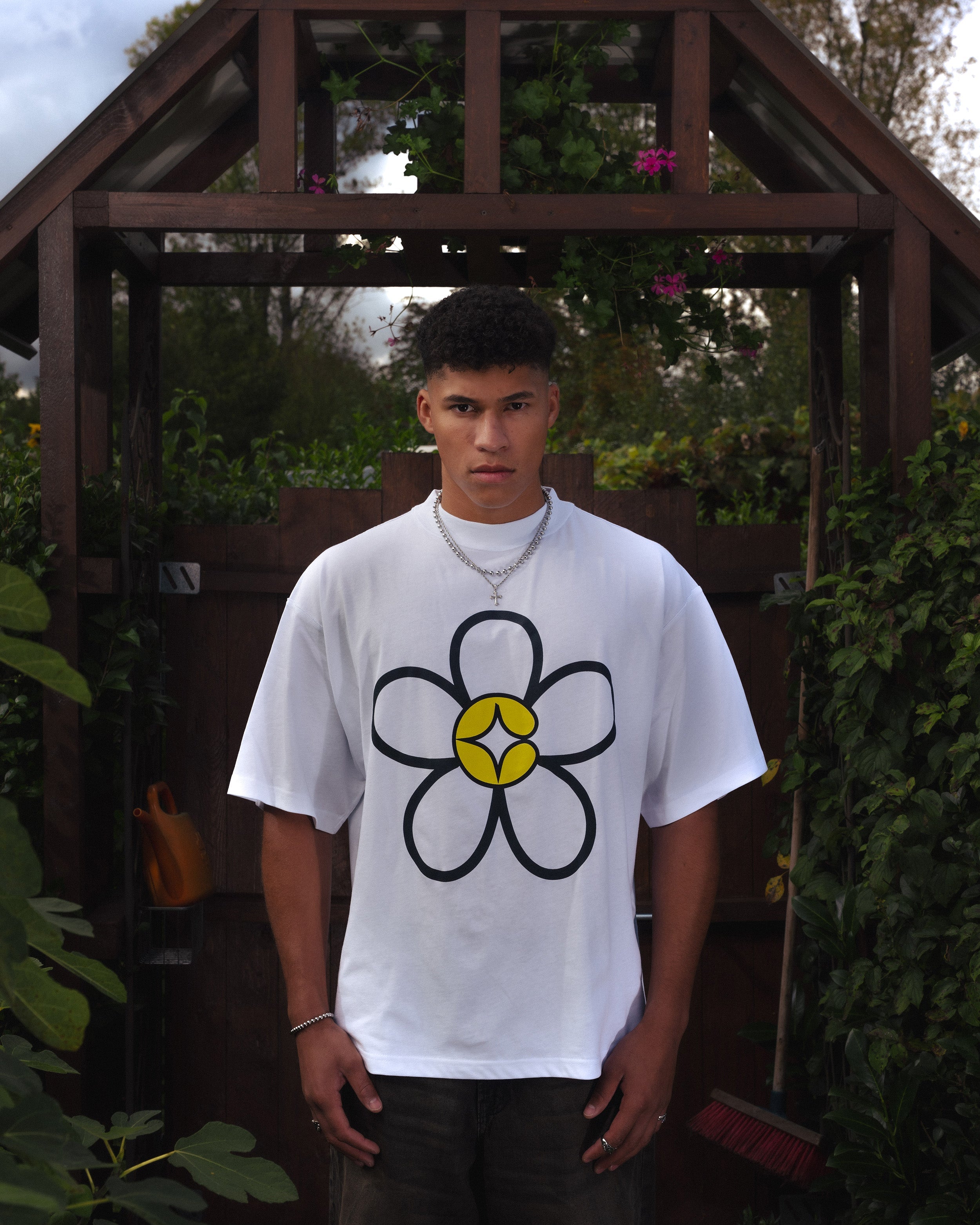 daisy t-shirt