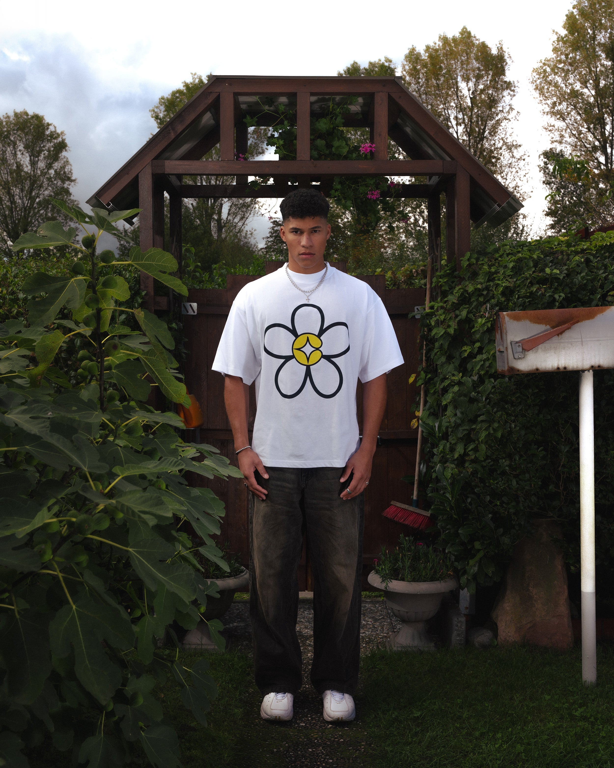 daisy t-shirt